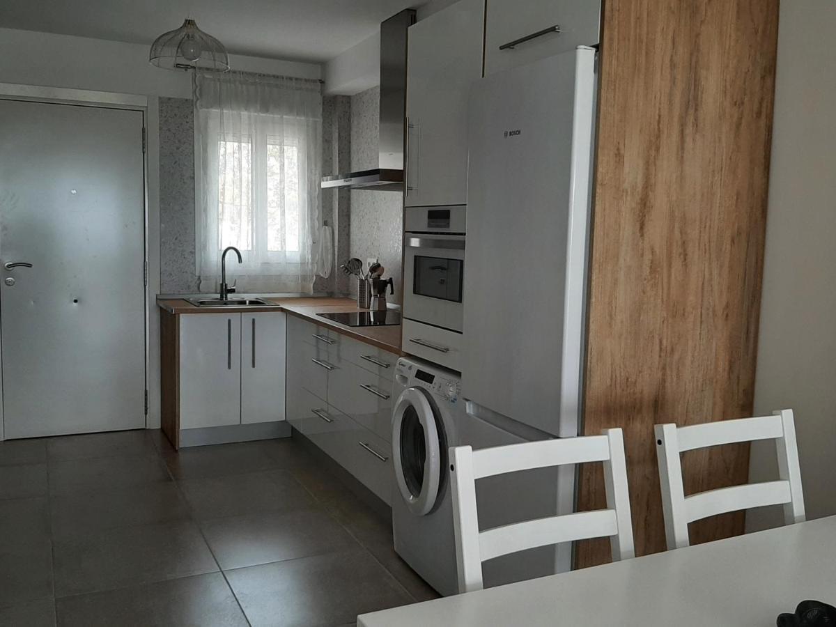 Rompeolas-atlanterra Apartment *