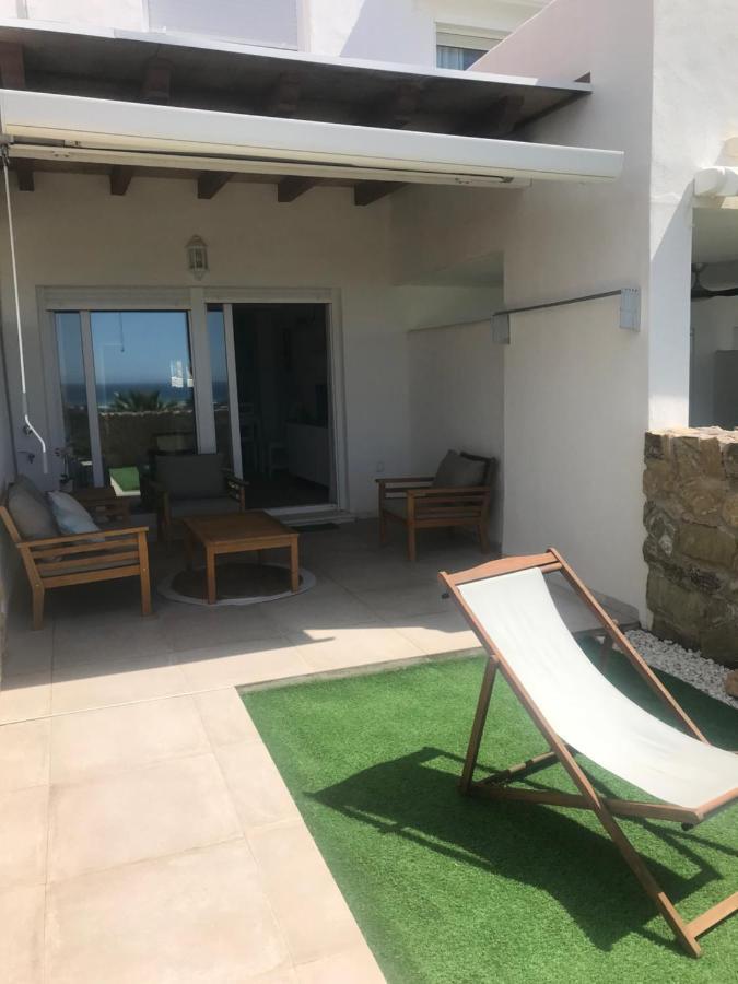 Rompeolas-atlanterra Apartment *