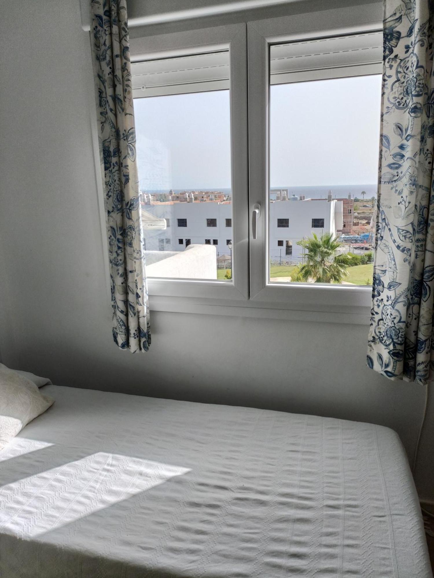 Rompeolas-atlanterra Apartment *